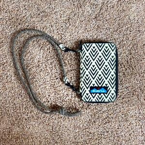 This is a cute wallet bag! One of my favorites! 💕